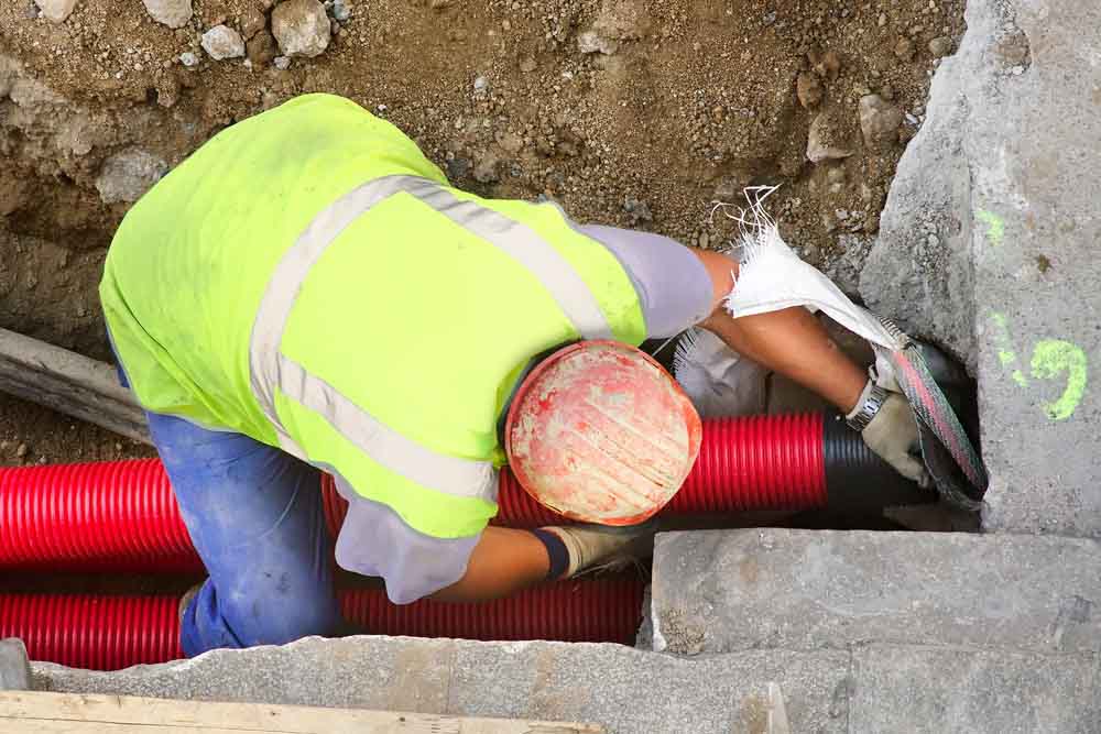 HDPE pipes being installed